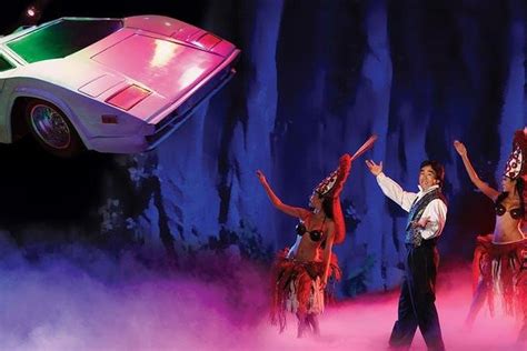 Step into the World of Illusion: The Spellbinding Magic Show in Kaneohe